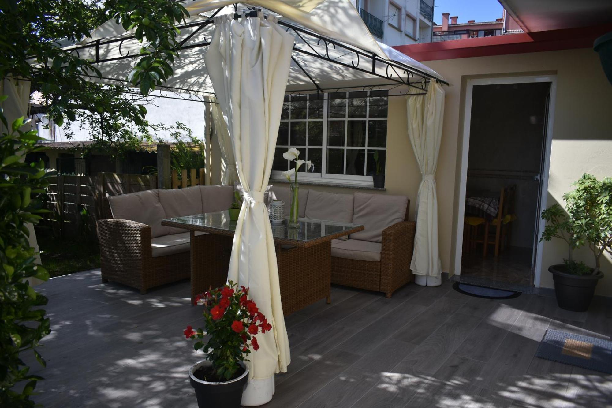 Jardin, Terraza Y Barbacoa Apartment O Grove Exterior photo